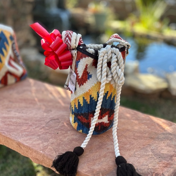 Bohemian Western Shoulder Bucket Style NWT - Picture 4 of 7